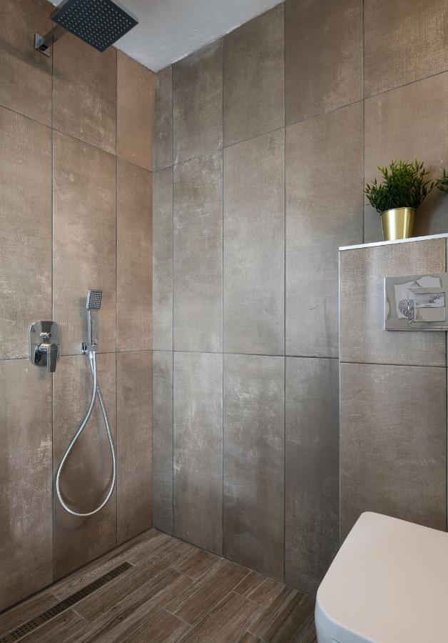 Olenia Luxury Apartments 1 Неос-Мармарас Экстерьер фото